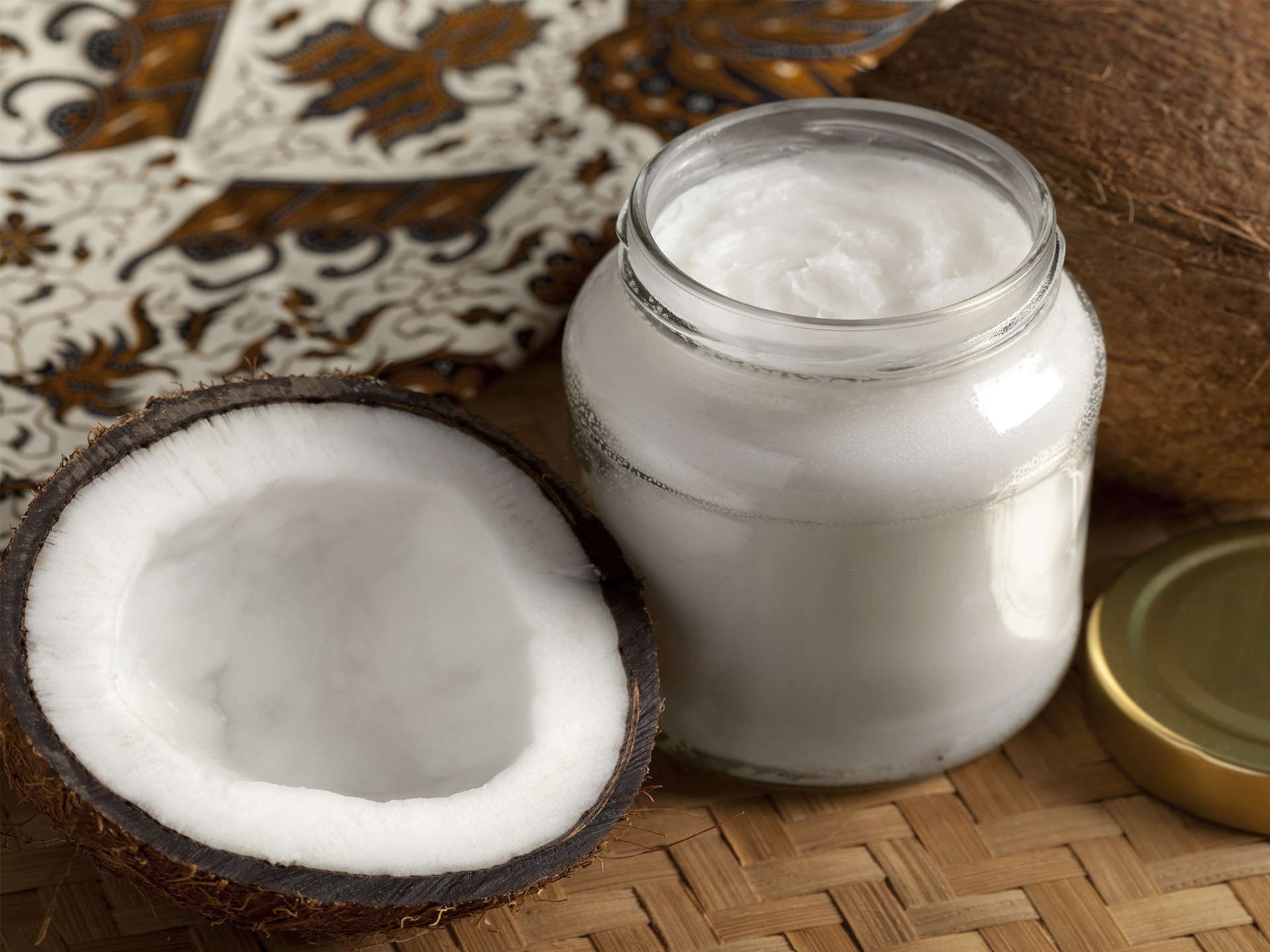 Fresh Coconut Oil Benefits