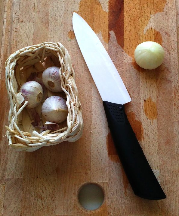 Eat garlic daily, lower blood pressure